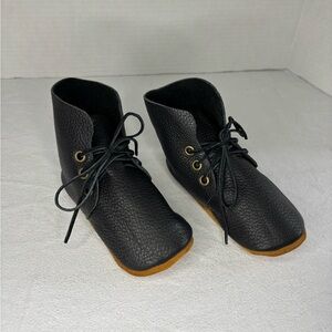 Leather Toddler Barefoot Booties With Soft Suede Soles. Navy. Laced. Minimalist